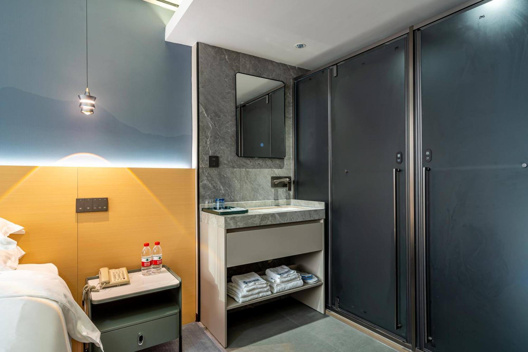 Waifiden Hotel -Former Tokai Hotel - Xiaobei Metro Station - During The Canton Fair, There Will Be Shuttle Buses For Transportation Back And Forth Exterior photo