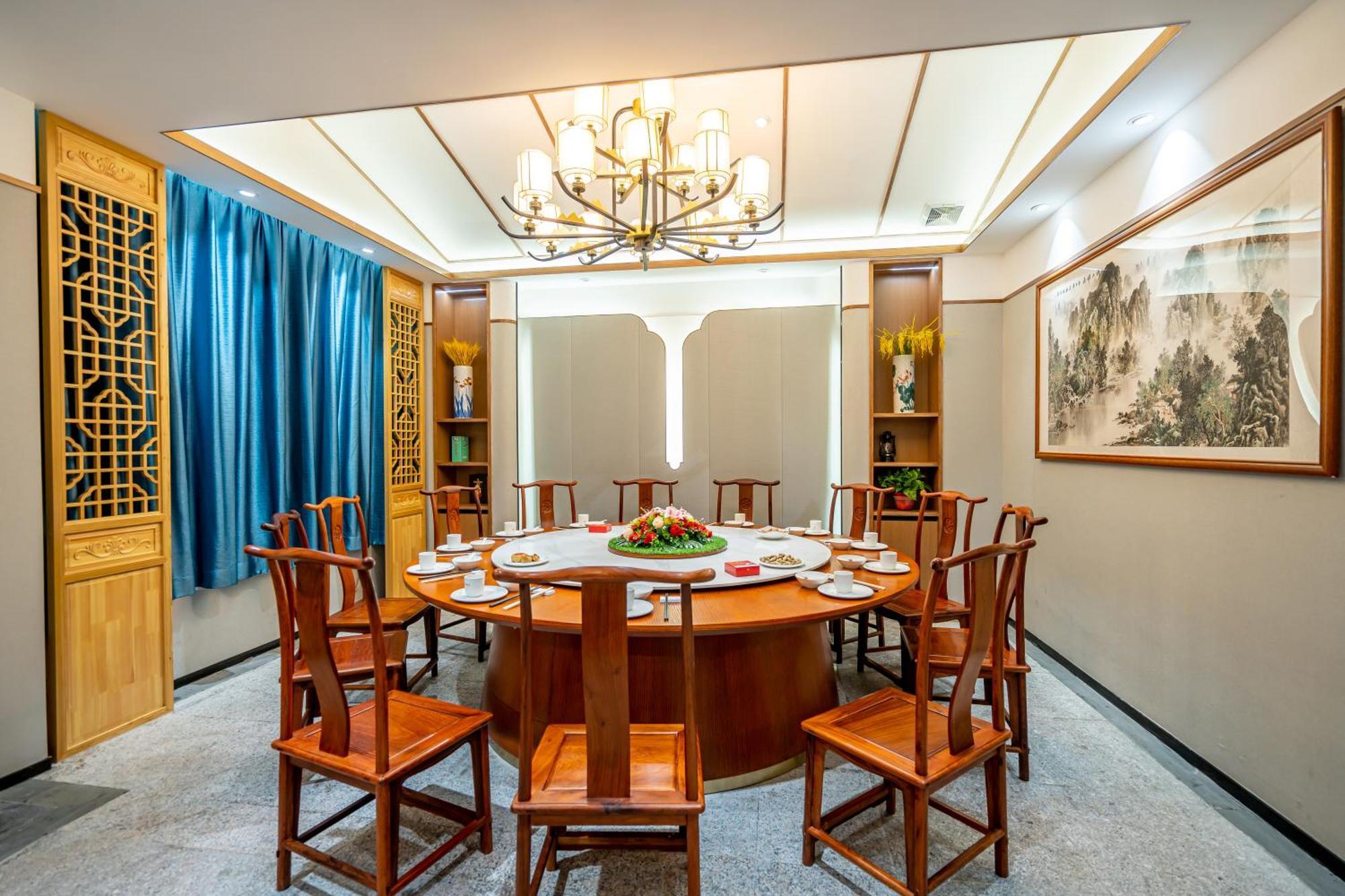 Waifiden Hotel -Former Tokai Hotel - Xiaobei Metro Station - During The Canton Fair, There Will Be Shuttle Buses For Transportation Back And Forth Exterior photo